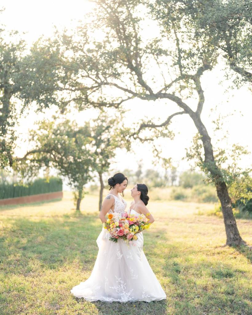Nothing like a wedding hosted at the beautiful maesridge! ⁠Allison + Lauren celebrated their beautiful wedding day with stunning colorful