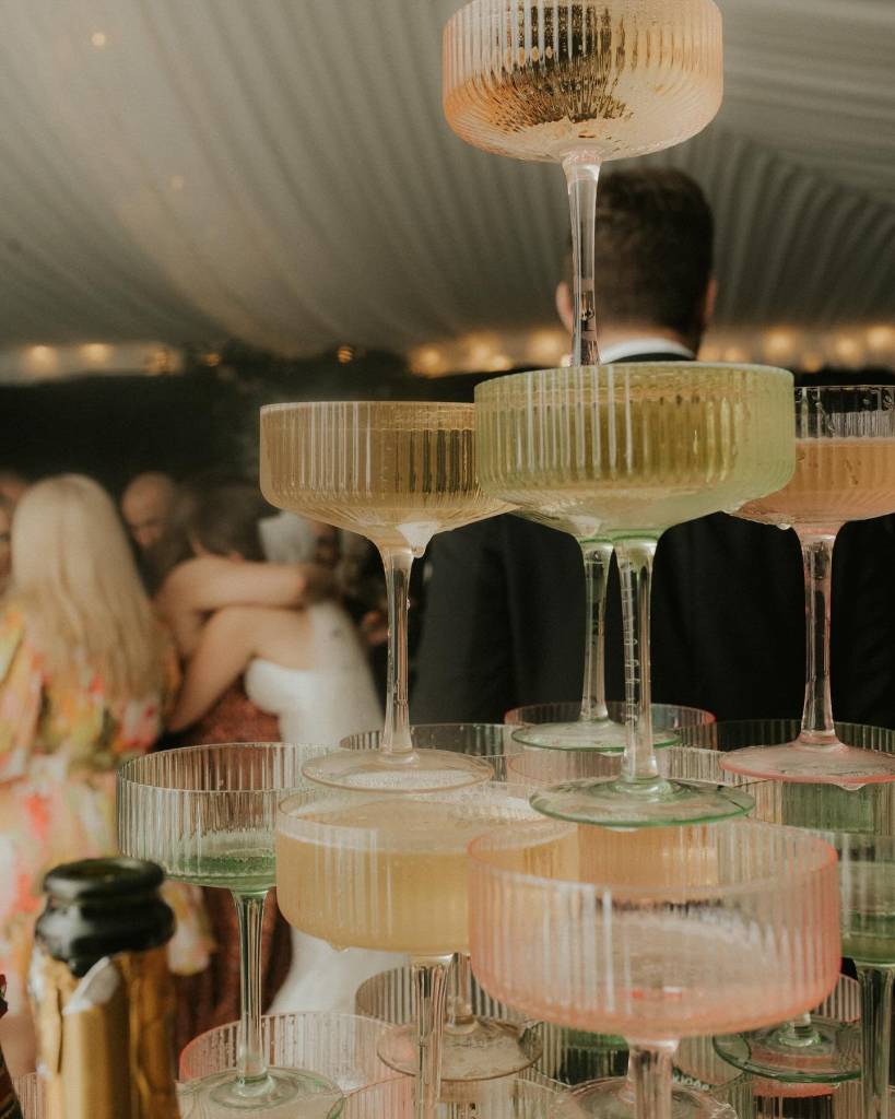 The decor! The pup! The people! The Kielys! 🍾 •⁠ •⁠ Wed Society | Austin FEATURED vendors:⁠ Decor & Rentals: